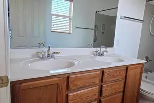 9407 E Field Canyon Pl, Tucson, AZ 85710 - Photo 16