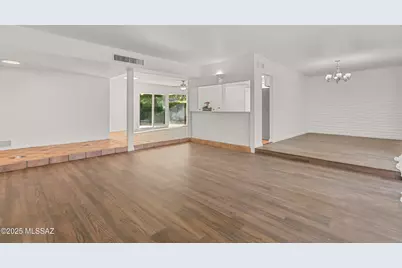 7642 E Edison Street, Tucson, AZ 85715 - Photo 8
