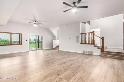 8943 S Emerald Lane, Hereford, AZ 85615 - Photo 4