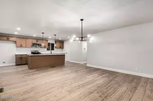 8943 S Emerald Ln, Hereford, AZ 85615 - Photo 8