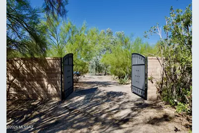 7241 N San Pasquale Avenue, Tucson, AZ 85704 - Photo 30