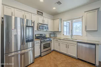 12063 W Formosa Lane, Marana, AZ 85653 - Photo 2