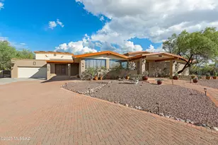 10680 E Camino Tesote Pl, Tucson, AZ 85749 - Photo 4