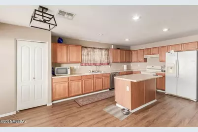 28549 N Dolomite Lane, San Tan Valley, AZ 85143 - Photo 4