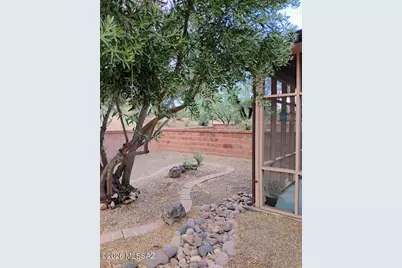 143 N Crescent Bell Drive, Green Valley, AZ 85614 - Photo 28