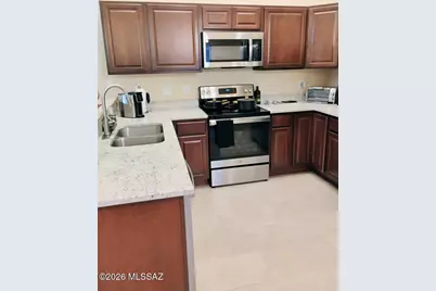 143 N Crescent Bell Drive, Green Valley, AZ 85614 - Photo 10