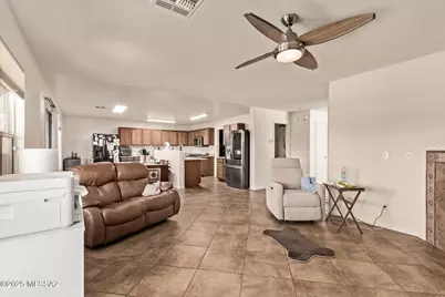 5758 W King Snake, Tucson, AZ 85742 - Photo 8