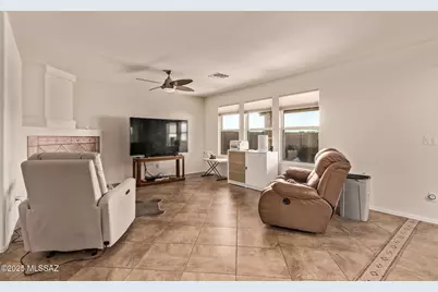 5758 W King Snake, Tucson, AZ 85742 - Photo 6