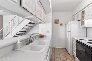 6557 E Calle La Paz, Tucson, AZ 85715 - Photo 10