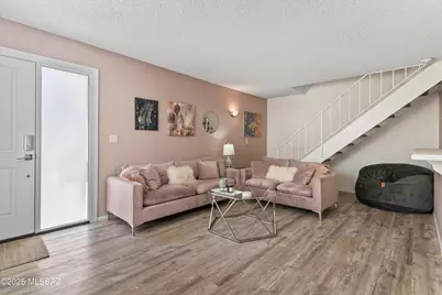 6557 E Calle La Paz #UNIT C, Tucson, AZ 85715 - Photo 4