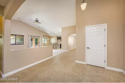 5197 W Spring Willow Court, Tucson, AZ 85741 - Photo 2