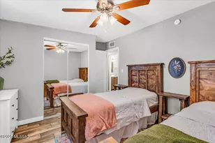 8325 E 18th St, Tucson, AZ 85710 - Photo 24