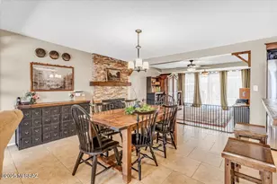 8325 E 18th St, Tucson, AZ 85710 - Photo 8