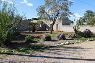 104 N Neff Pl, Pearce, AZ 85625 - Photo 2