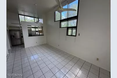 7622 E Callisto Circle #201, Tucson, AZ 85715 - Photo 6