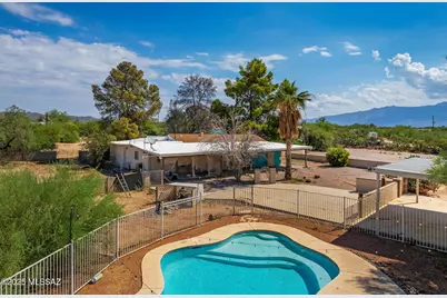 2350 W Sunkist Road, Tucson, AZ 85755 - Photo 2