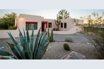 4920 W Harris Hawk Place, Tucson, AZ 85745 - Photo 2