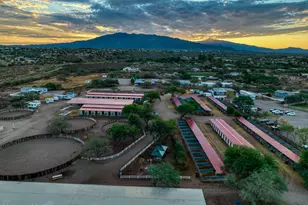 9525 E Graf Ln, Tucson, AZ 85730 - Photo 2