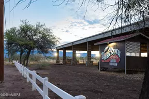 9525 E Graf Ln, Tucson, AZ 85730 - Photo 24