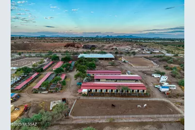 9525 E Graf Lane, Tucson, AZ 85730 - Photo 10