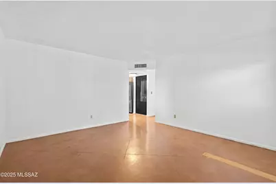 7621 N Shirley Place, Tucson, AZ 85741 - Photo 8