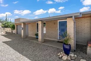 3720 E Esperero Canyon Pl, Tucson, AZ 85718 - Photo 4