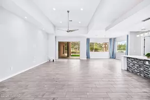 10053 N Alder Spring Dr, Tucson, AZ 85737 - Photo 4