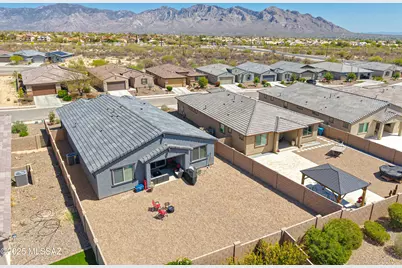 2269 W Azure Creek Loop, Oro Valley, AZ 85742 - Photo 2