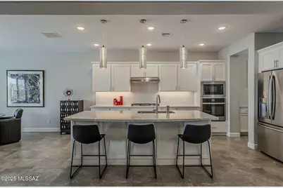 2499 E Rolling Meadow Lane, Green Valley, AZ 85614 - Photo 10