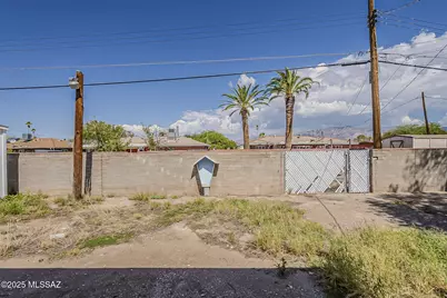 843 E Alturas Street, Tucson, AZ 85719 - Photo 34
