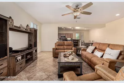 7483 S Salt Water Drive, Tucson, AZ 85757 - Photo 2