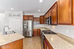 10816 E Sanctuary Ridge Ln, Tucson, AZ 85747 - Photo 8