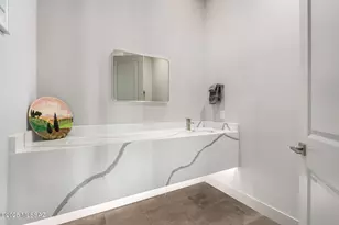 14184 N Hidden Enclave Pl, Oro Valley, AZ 85755 - Photo 6