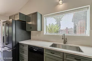 924 W Desert Hills Dr, Green Valley, AZ 85622 - Photo 14