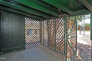 2437 N Walnut Ave, Tucson, AZ 85712 - Photo 32