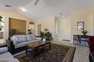 7644 W Copper Crest Pl, Tucson, AZ 85743 - Photo 14