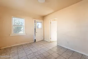113 E Columbia St, Tucson, AZ 85714 - Photo 8