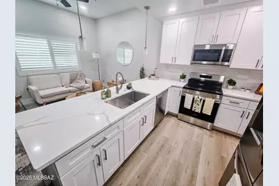 2030 E River Road #201, Tucson, AZ 85718 - Photo 4