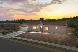 1960 S San Vincent Dr, Green Valley, AZ 85614 - Photo 2