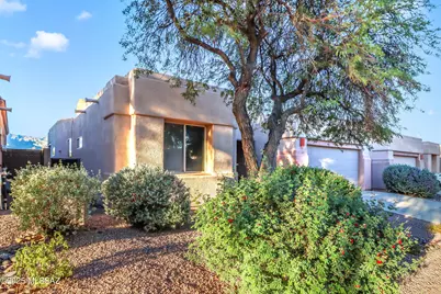 7449 E Calle Iluminacion, Tucson, AZ 85715 - Photo 2