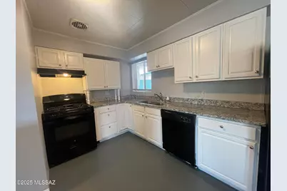 1155 N Santa Rosa Avenue, Tucson, AZ 85712 - Photo 6
