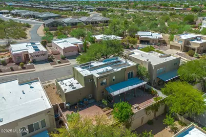 10401 E Rushlight Drive, Tucson, AZ 85748 - Photo 2