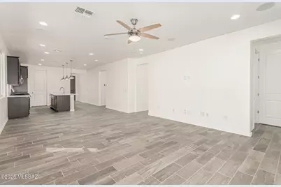 6485 E Via Jardin Verde, Tucson, AZ 85756 - Photo 8