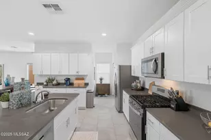 12530 W Gini Ln, Marana, AZ 85653 - Photo 6