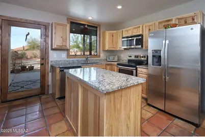 9131 N Ironwood Meadows Drive, Tucson, AZ 85742 - Photo 8