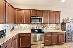 60611 E Arroyo Vista Dr, Oracle, AZ 85623 - Photo 16