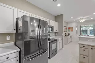 472 W Knotwood St, Green Valley, AZ 85614 - Photo 20