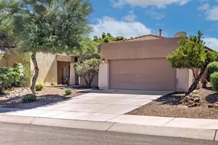 326 E Calle Nacrita, Green Valley, AZ 85614 - Photo 2
