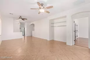 275 W Calle Moncayo, Sahuarita, AZ 85629 - Photo 8