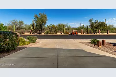 275 W Calle Moncayo, Sahuarita, AZ 85629 - Photo 4